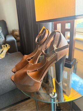 Steve Madden Brown Leather Peep-Toe Platform Heels